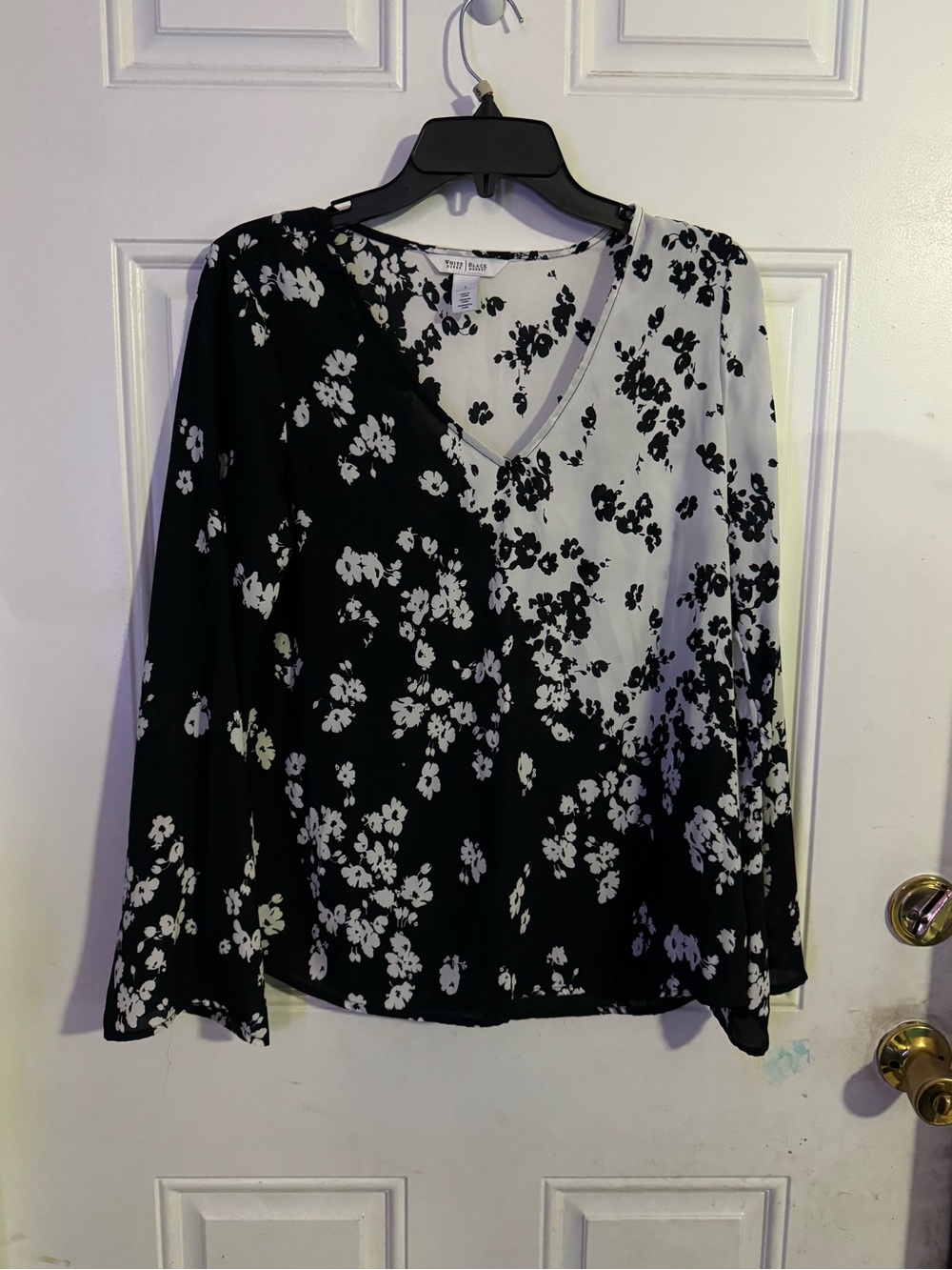 White House Black Market Black and White Floral V-Neck Blouse